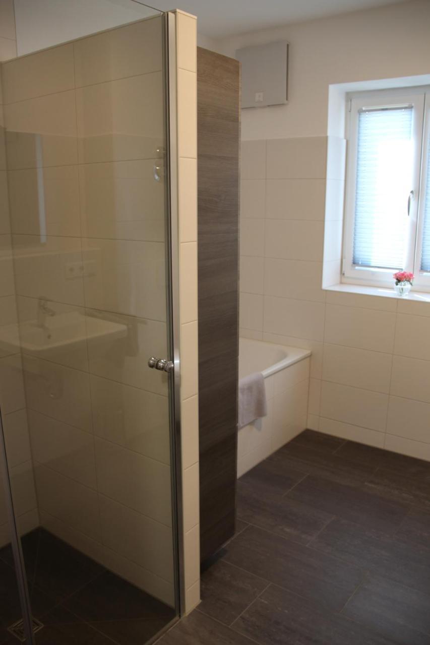 Chiemsee-Edelweiss Ferienwohnung 프리엔암치엠시 외부 사진
